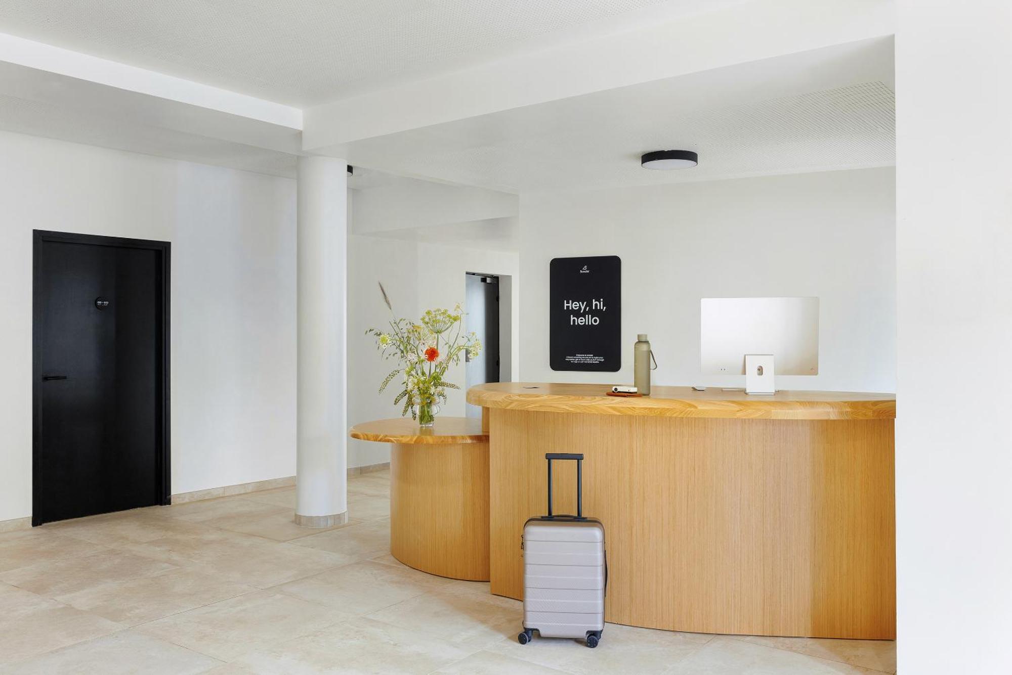Hotel Sonder Yvette Vanves Exterior foto